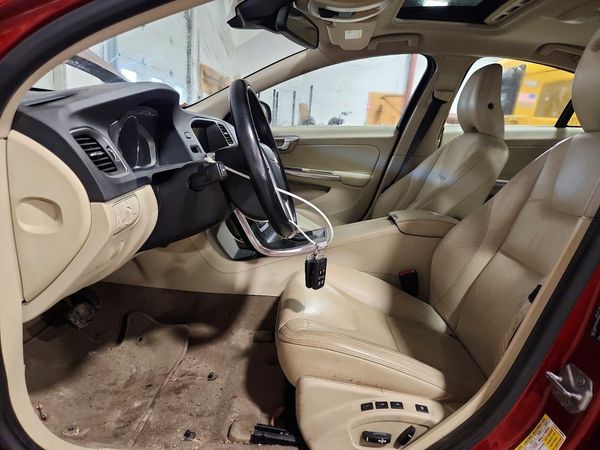 2014 VOLVO S60 — DENT