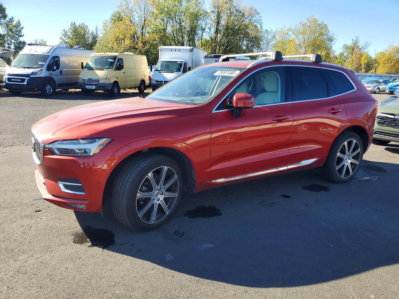 2021 VOLVO XC60 Inscription — Front 3/4