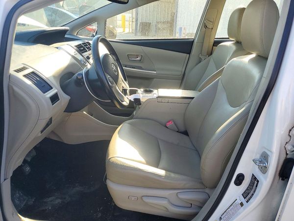 2014 TOYOTA PRIUS — DENT