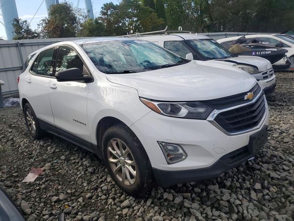 2018 CHEVROLET EQUINOX LS — Passenger 3/4