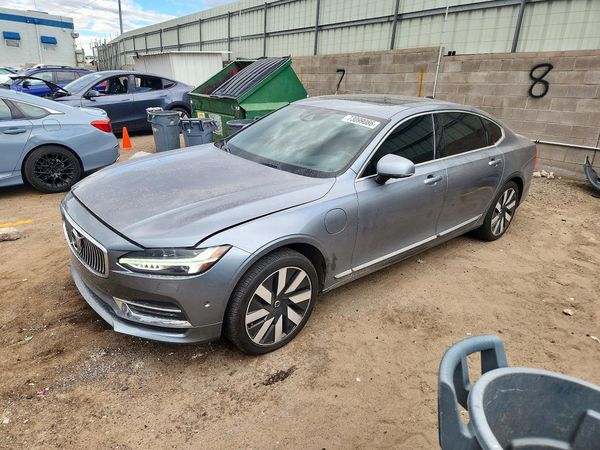 2018 VOLVO S90 Inscription — Front 3/4
