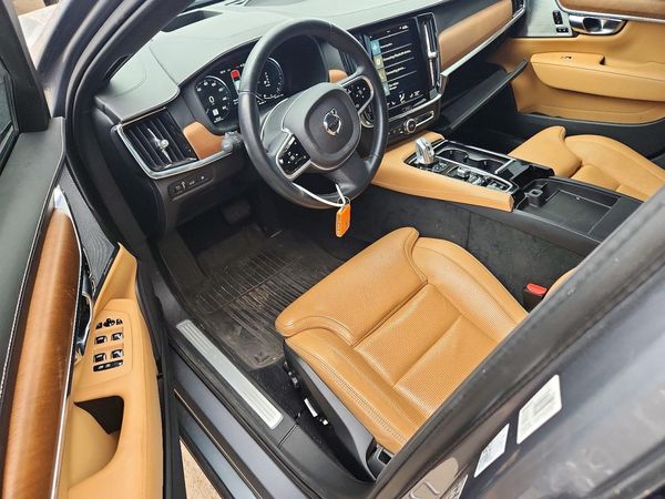 2018 VOLVO S90 Inscription — CKPT