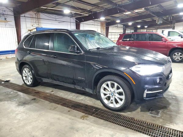2016 BMW X5 xDrive40e — Passenger 3/4