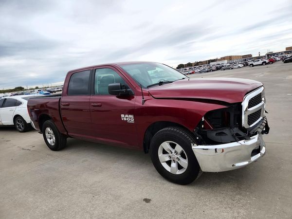 2021 RAM 1500 CLASSIC — Passenger 3/4