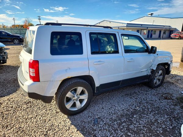 2014 JEEP PATRIOT LATITUDE 4X4 — PSRA