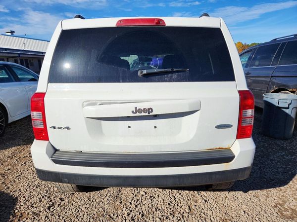 2014 JEEP PATRIOT LATITUDE 4X4 — DIRR