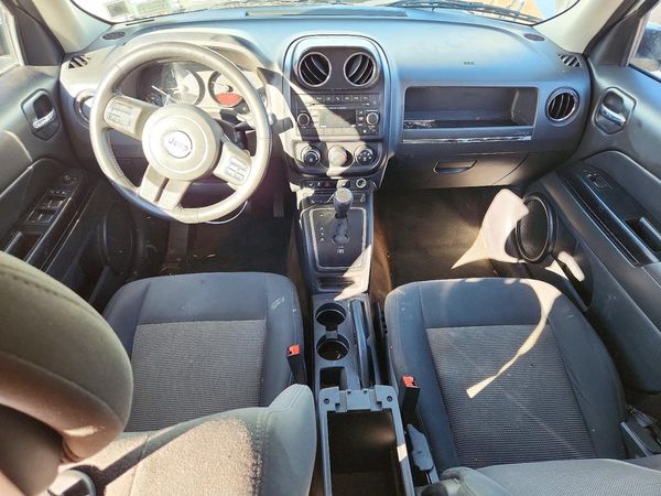 2014 JEEP PATRIOT LATITUDE 4X4 — CKPT