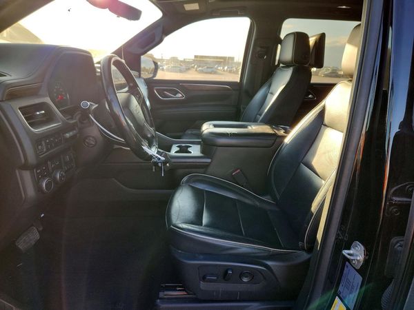 2021 CHEVROLET SUBURBAN Premier — DENT