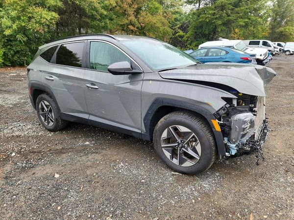 2026 HYUNDAI TUCSON SEL, SEL Plus — Passenger 3/4