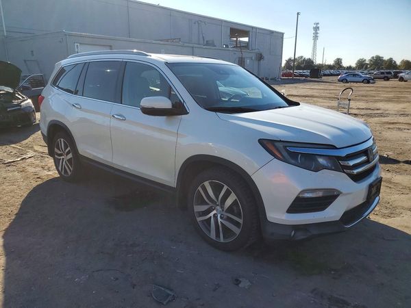 2016 HONDA PILOT Elite — Passenger 3/4
