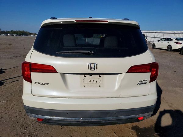 2016 HONDA PILOT Elite — DIRR