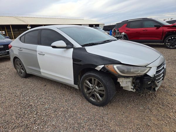 2018 HYUNDAI ELANTRA — Passenger 3/4