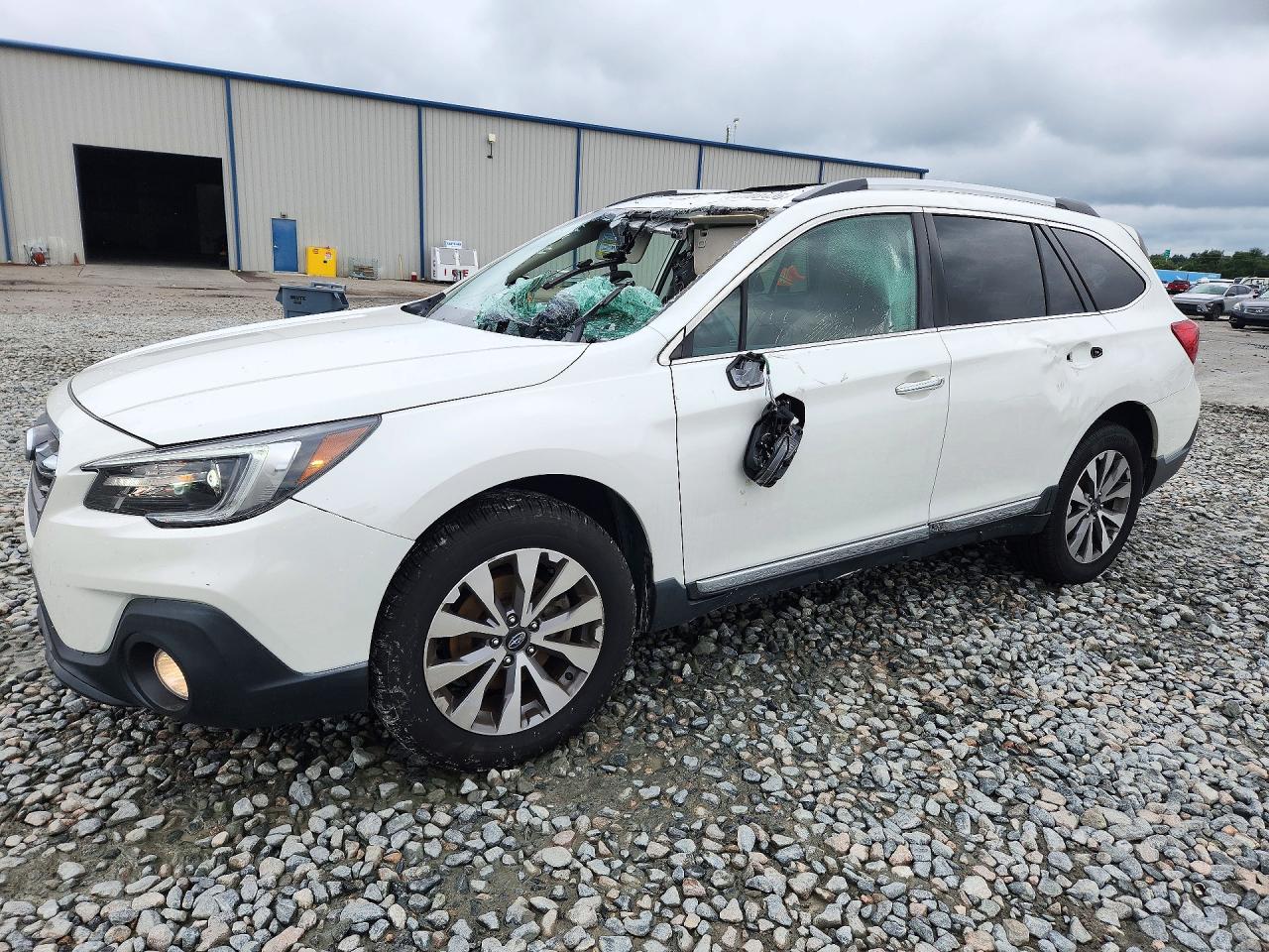 2019 SUBARU OUTBACK Touring+M/R+ES+NAVI — Front 3/4