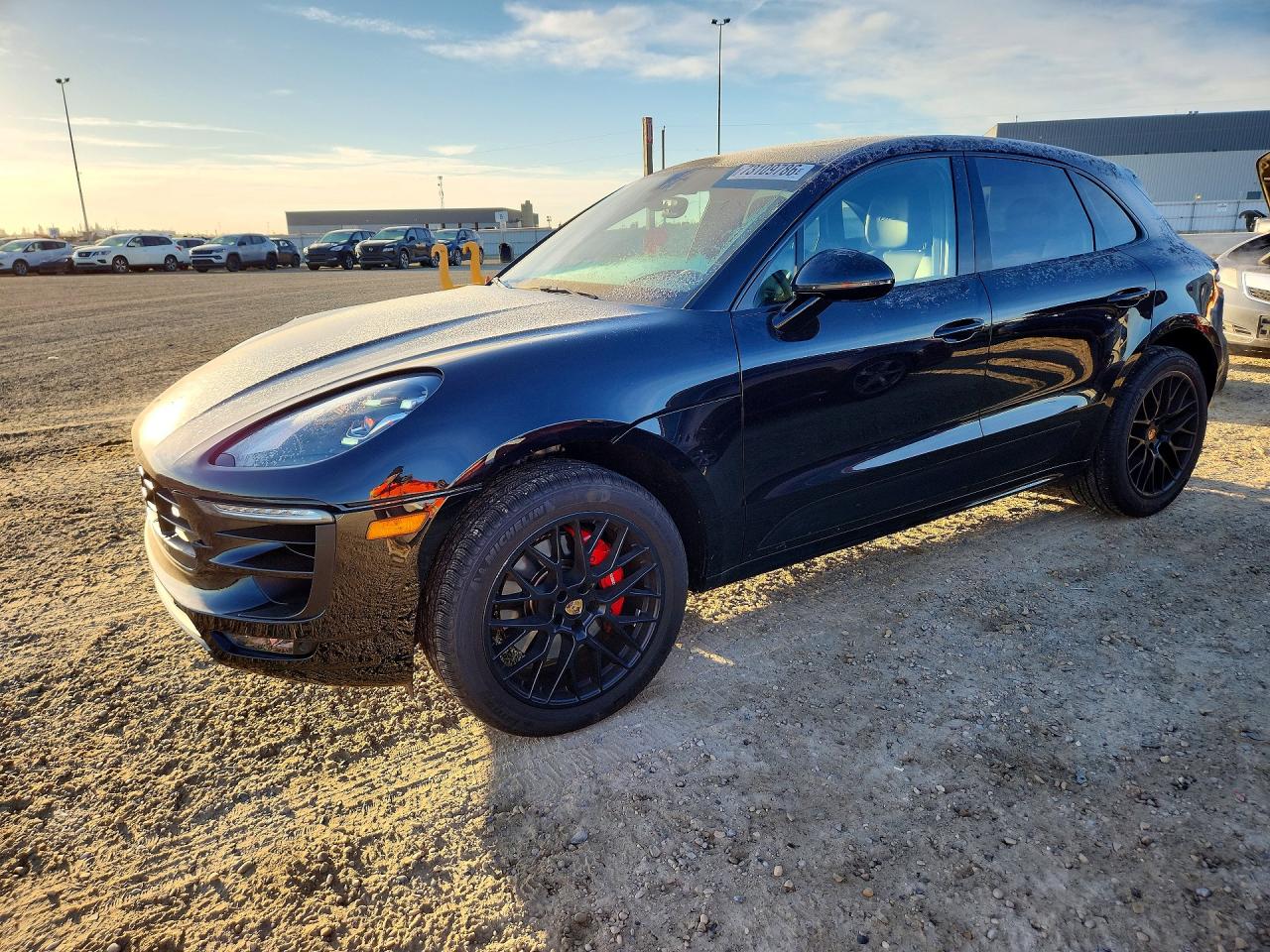2017 PORSCHE MACAN — Front 3/4