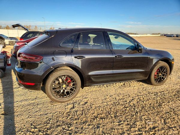2017 PORSCHE MACAN — PSRA