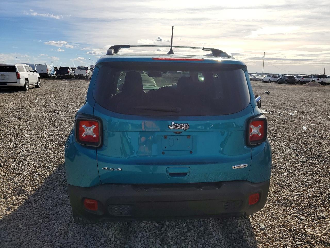 2022 JEEP RENEGADE LATITUDE 4X4