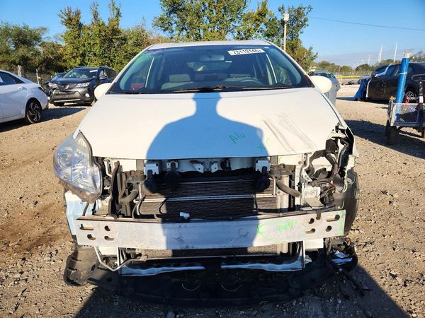 2015 TOYOTA PRIUS — DIRF