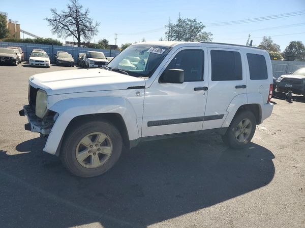 2012 JEEP LIBERTY Sport — Front 3/4