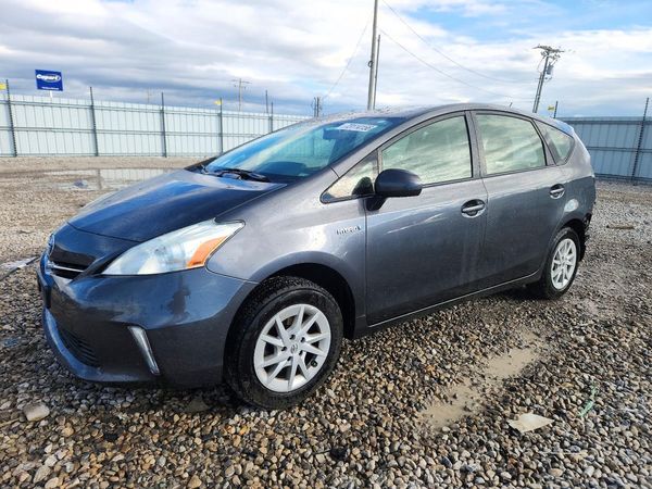 2012 TOYOTA PRIUS — Front 3/4