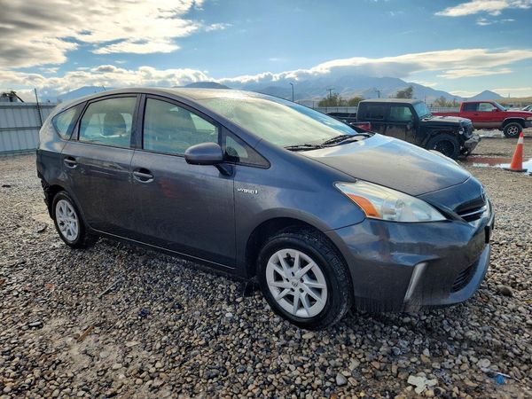 2012 TOYOTA PRIUS — Passenger 3/4