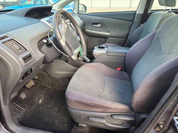 2012 TOYOTA PRIUS — DENT