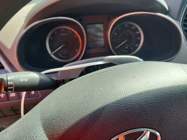 2017 HYUNDAI SANTA FE Base — ODOM