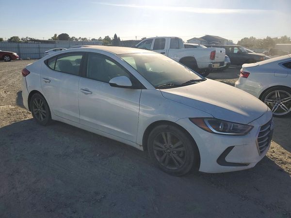 2017 HYUNDAI ELANTRA — Passenger 3/4