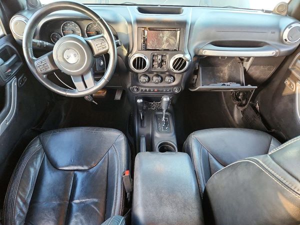 2013 JEEP WRANGLER UNLIMITED SAHARA 4X4 — CKPT