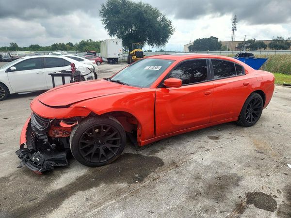 2020 DODGE CHARGER SXT — Front 3/4