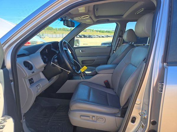 2015 HONDA PILOT TOURING — DENT