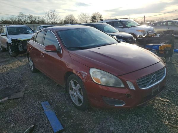 2012 VOLVO S60