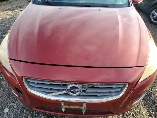 2012 VOLVO S60