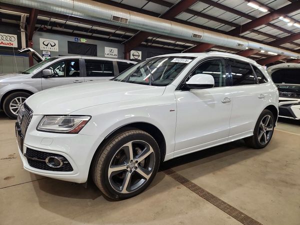 2015 AUDI Q5 S Line Premium Plus — Front 3/4