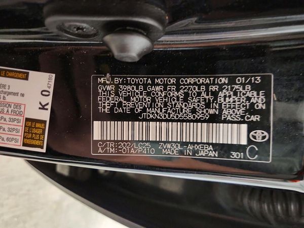 2013 TOYOTA PRIUS — VINS