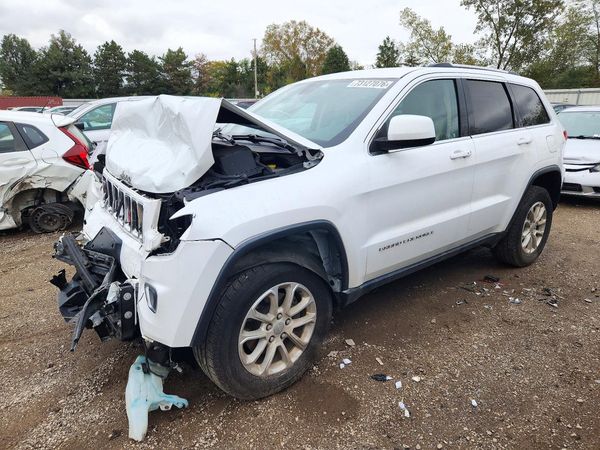 2015 JEEP CHEROKEE Laredo — Front 3/4