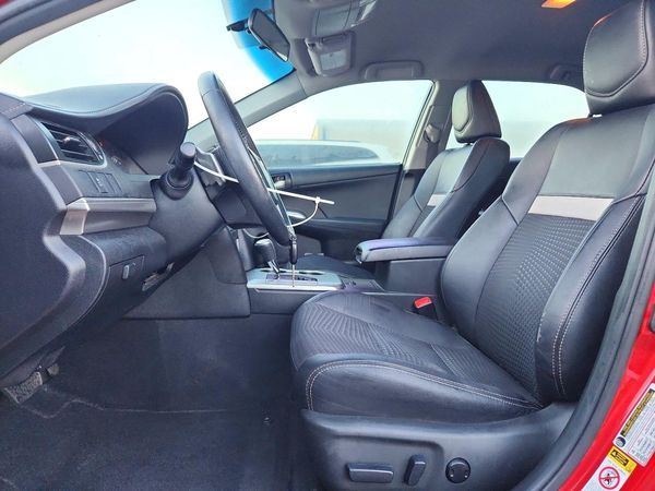 2013 TOYOTA CAMRY — DENT