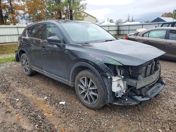 2018 MAZDA CX-5 Grand Touring — Passenger 3/4