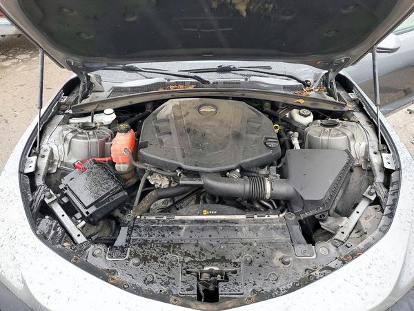 2019 CHEVROLET CAMARO 1LS/1LT — Engine bay
