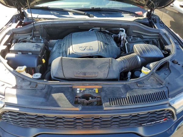 2021 DODGE DURANGO R/T — Engine bay