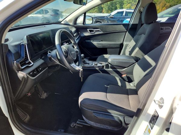 2023 KIA SPORTAGE LX — DENT