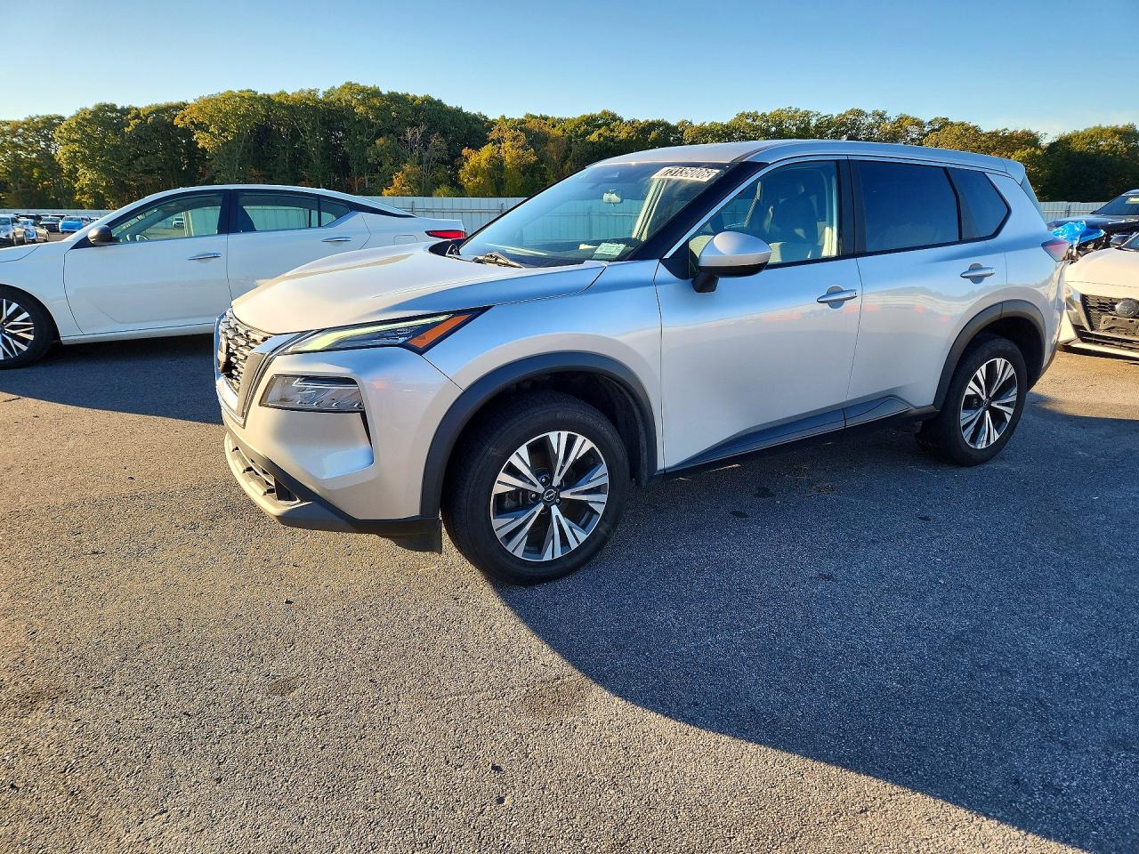 2023 NISSAN ROGUE SV — Front 3/4