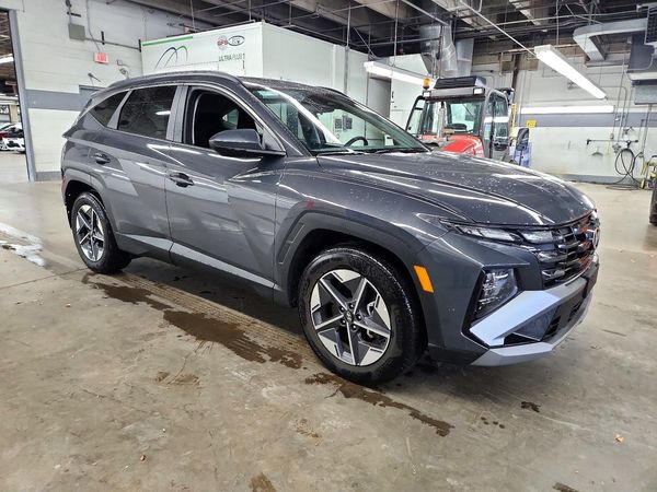 2026 HYUNDAI TUCSON SEL, SEL Plus — Passenger 3/4