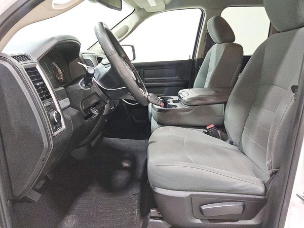 2020 RAM 1500 CLASSIC Tradesman, ST — DENT