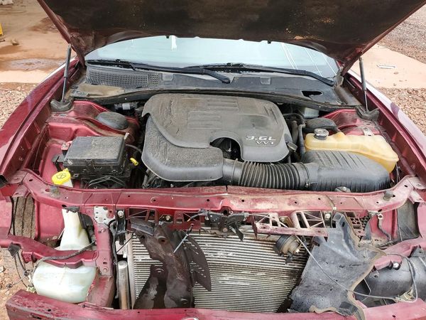 2018 DODGE CHARGER SXT PLUS RWD — Engine bay