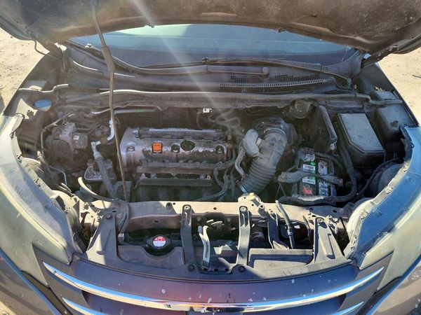 2013 HONDA CRV EX — Engine bay