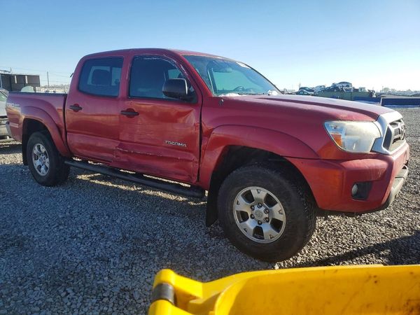 2015 TOYOTA TACOMA