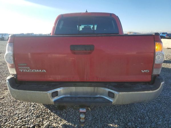 2015 TOYOTA TACOMA