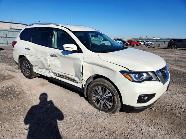 2018 NISSAN PATHFINDER — Passenger 3/4