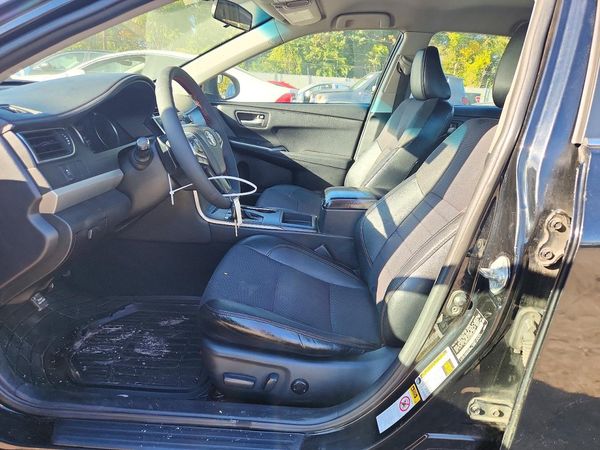 2016 TOYOTA CAMRY — DENT