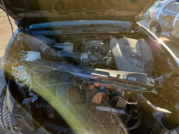2018 TOYOTA TACOMA — Engine bay